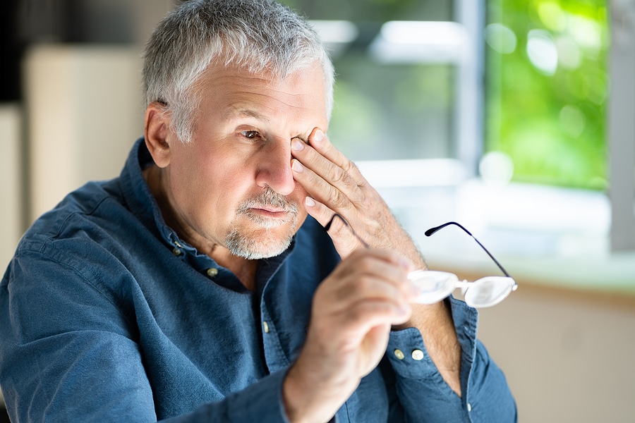 How Home Care Helps Seniors With Vision Loss Live Independently ...